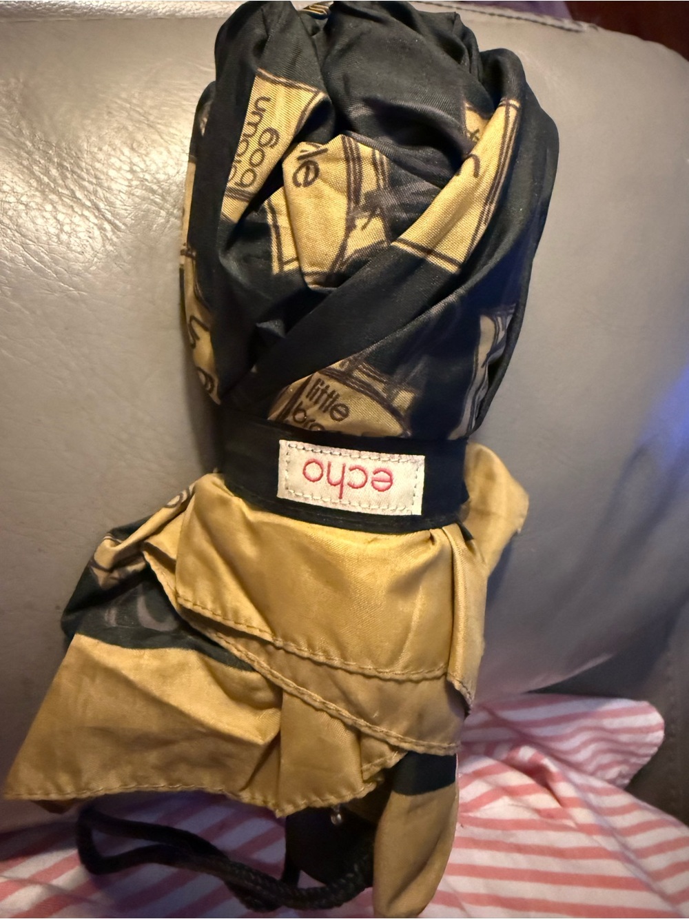 Echo Bloomingdale's little Brown bag umbrella